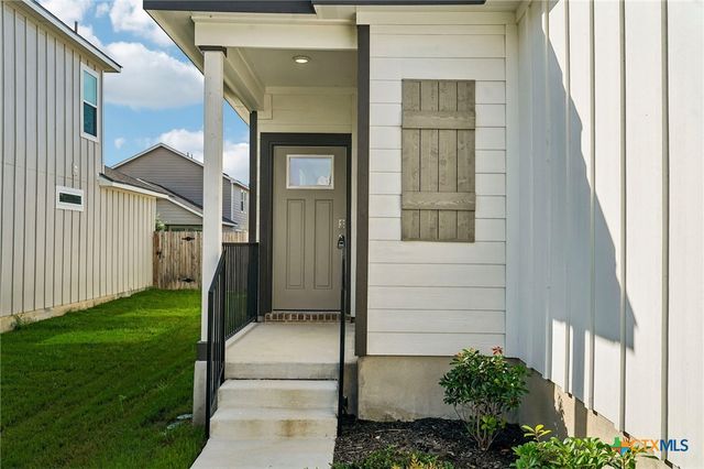 761 Whitman Street, New Braunfels, TX 78130