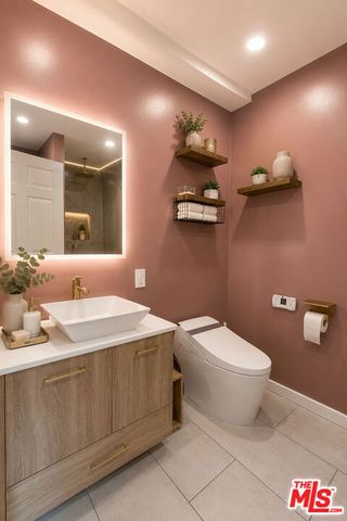 3213 Thatcher Avenue, Marina Del Rey, CA 90292