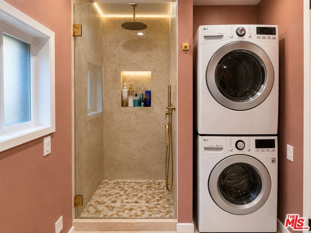 3213 Thatcher Avenue, Marina Del Rey, CA 90292