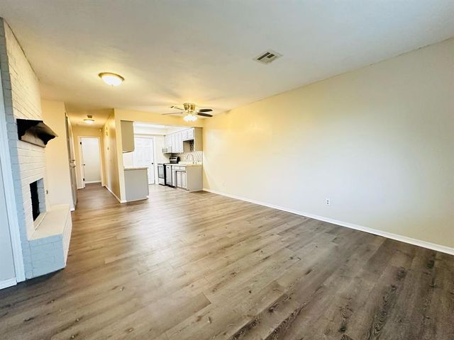 520 Peppertree Lane, Midwest City, OK 73110