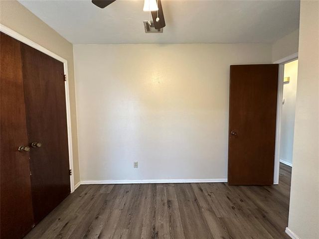 520 Peppertree Lane, Midwest City, OK 73110