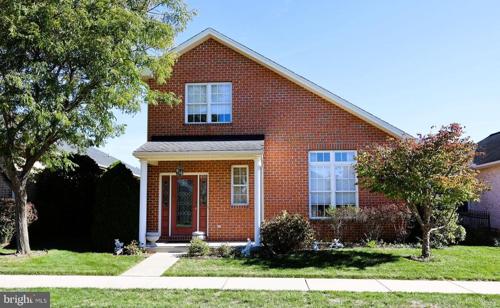650 TRAFALGAR DR, Hagerstown, MD 21742