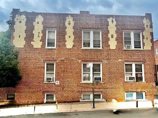 60-07 43rd Avenue, New York City, NY 11377