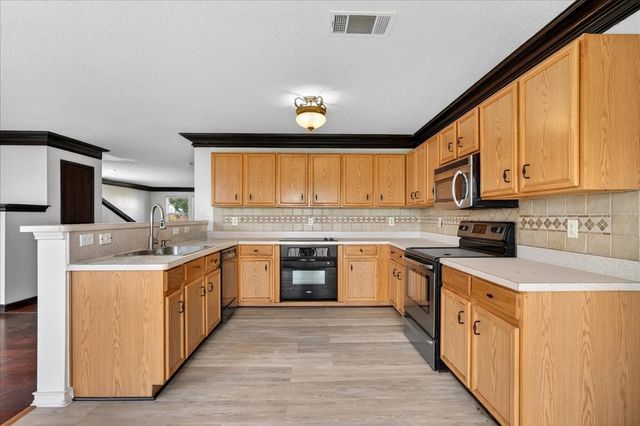 6008 Mckaskle Drive, Fort Worth, TX 76119