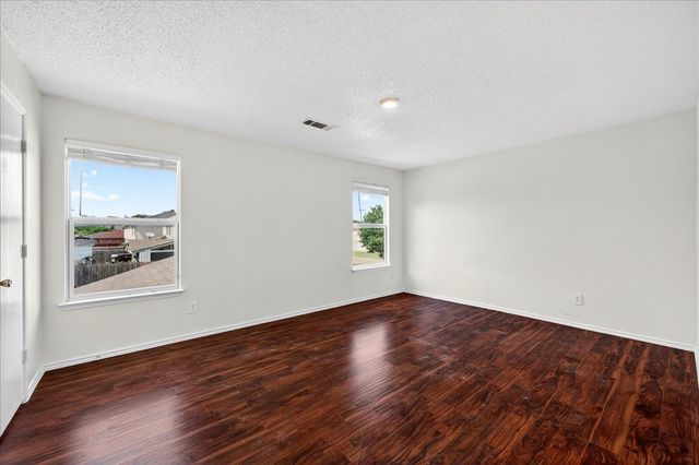 6008 Mckaskle Drive, Fort Worth, TX 76119