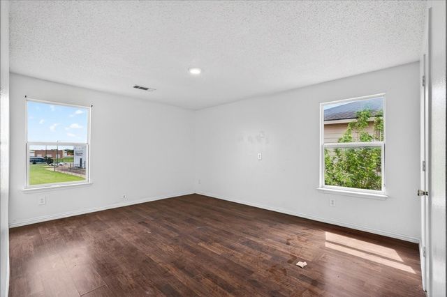 6008 Mckaskle Drive, Fort Worth, TX 76119