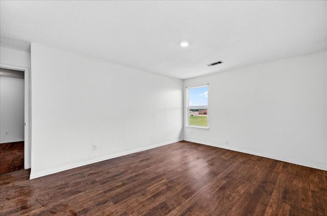 6008 Mckaskle Drive, Fort Worth, TX 76119