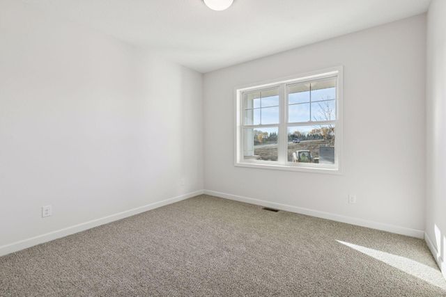 20104 Globe Drive, Lakeville, MN 55044