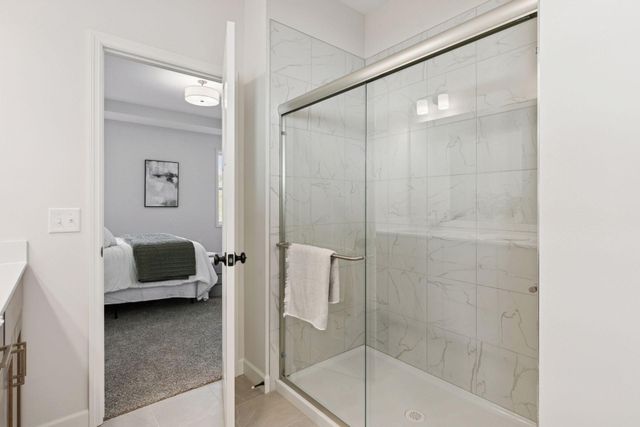 20104 Globe Drive, Lakeville, MN 55044