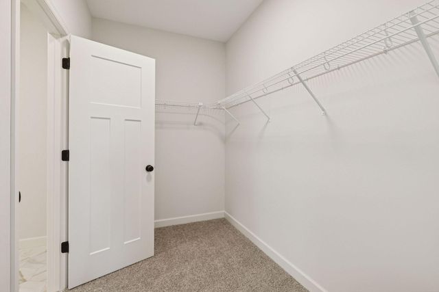 20104 Globe Drive, Lakeville, MN 55044