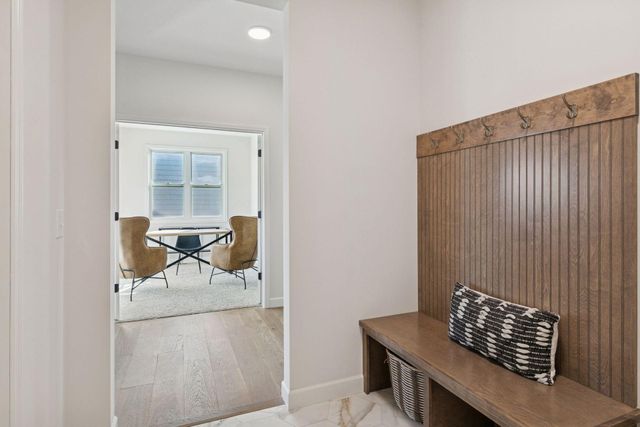 20104 Globe Drive, Lakeville, MN 55044