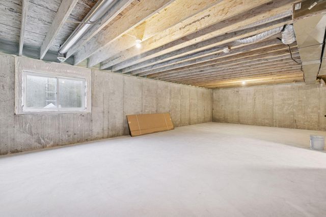 20104 Globe Drive, Lakeville, MN 55044