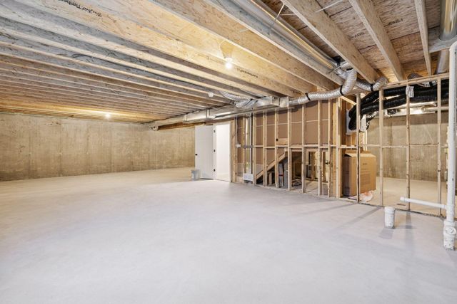 20104 Globe Drive, Lakeville, MN 55044