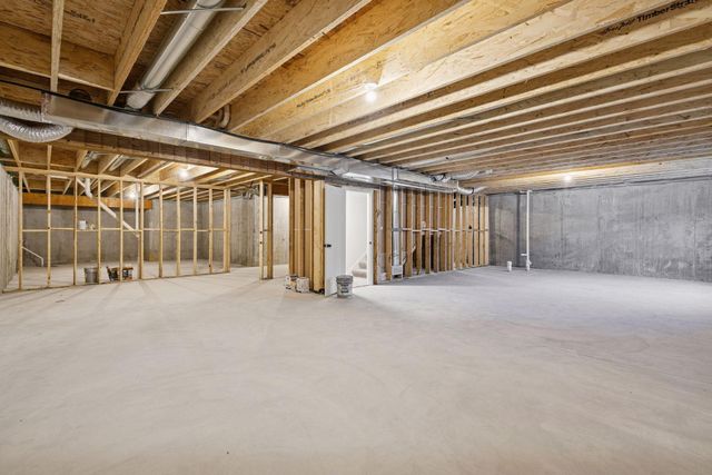 20104 Globe Drive, Lakeville, MN 55044