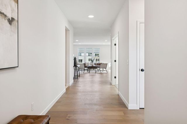 20104 Globe Drive, Lakeville, MN 55044