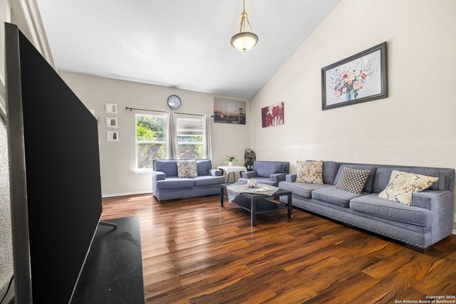 6522 Charles Fld, Leon Valley, TX 78238