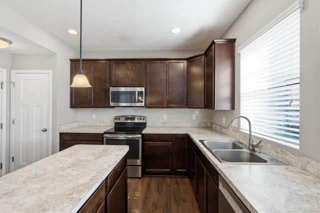 2050 Prairie Clover Drive, Turtle Creek Twp, OH 45036