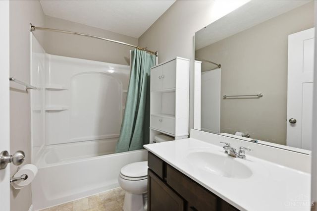 2050 Prairie Clover Drive, Turtle Creek Twp, OH 45036