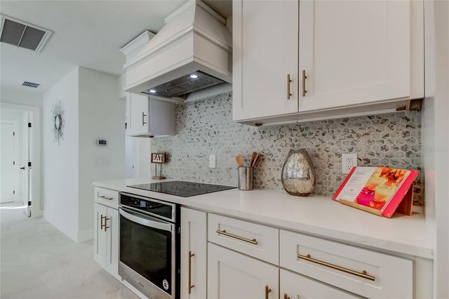 12172 WILD ACRES ROAD, Largo, FL 33773