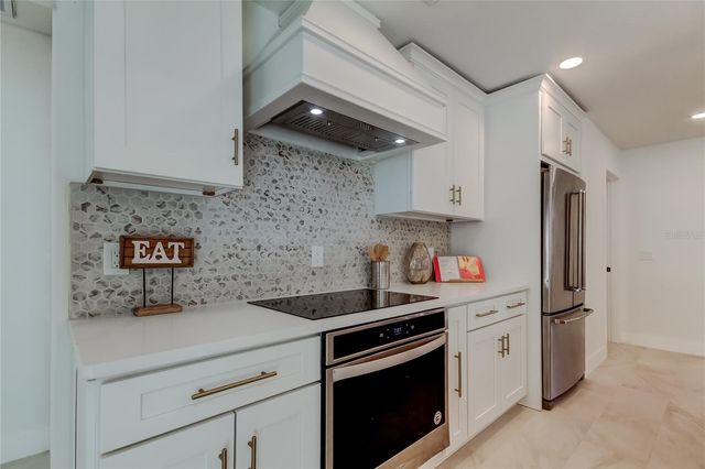 12172 WILD ACRES ROAD, Largo, FL 33773