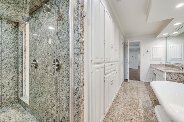 6905 Chevy Chase, Dallas, TX 75225