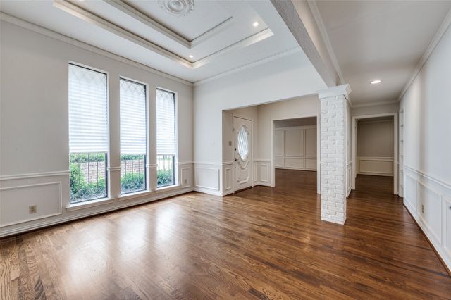 6905 Chevy Chase, Dallas, TX 75225