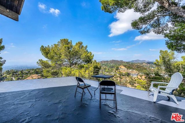 8630 Skyline Drive, Los Angeles, CA 90046