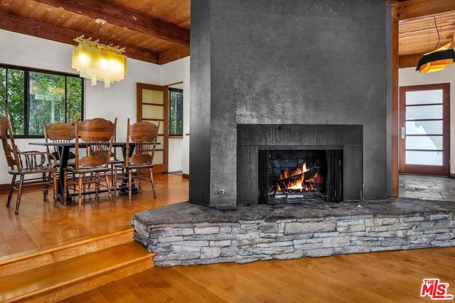 8630 Skyline Drive, Los Angeles, CA 90046