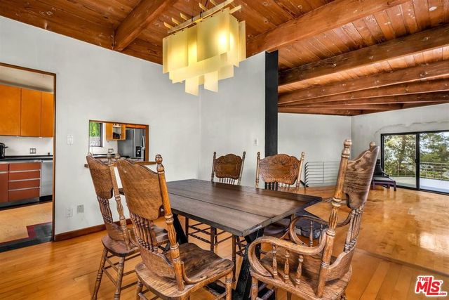 8630 Skyline Drive, Los Angeles, CA 90046