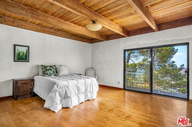 8630 Skyline Drive, Los Angeles, CA 90046