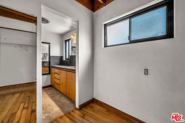 8630 Skyline Drive, Los Angeles, CA 90046