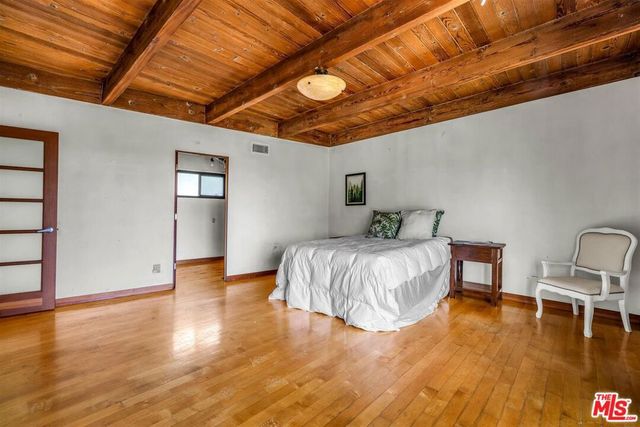 8630 Skyline Drive, Los Angeles, CA 90046