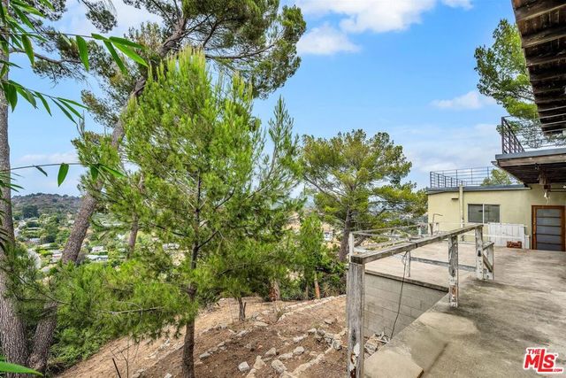 8630 Skyline Drive, Los Angeles, CA 90046