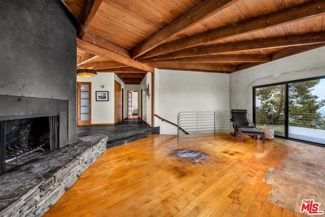 8630 Skyline Drive, Los Angeles, CA 90046
