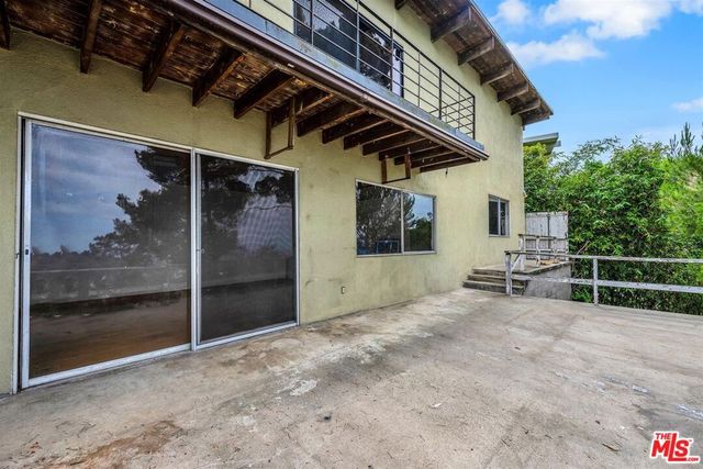8630 Skyline Drive, Los Angeles, CA 90046