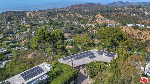 8630 Skyline Drive, Los Angeles, CA 90046