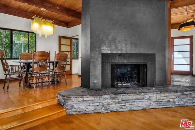 8630 Skyline Drive, Los Angeles, CA 90046