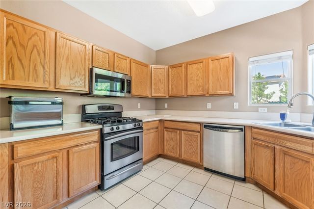 2000 Quartz Cliff Street 106, Las Vegas, NV 89117