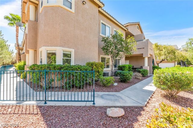 2000 Quartz Cliff Street 106, Las Vegas, NV 89117
