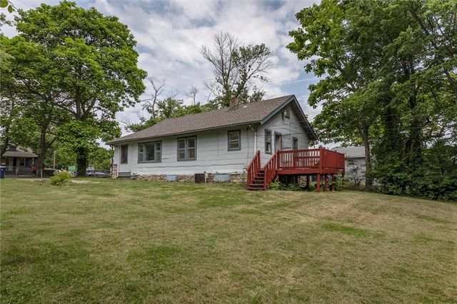 7907 Chestnut Avenue, Kansas City, MO 64132