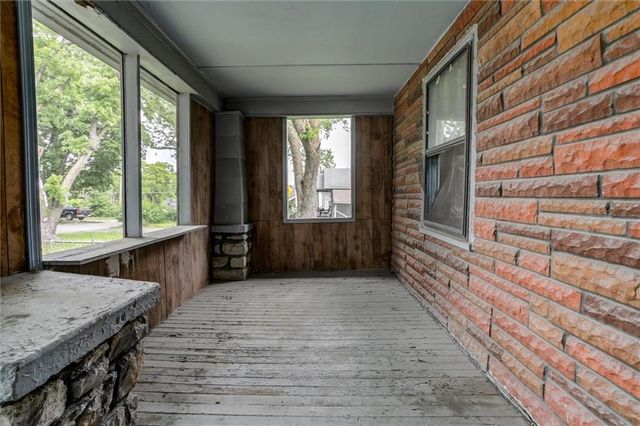 7907 Chestnut Avenue, Kansas City, MO 64132