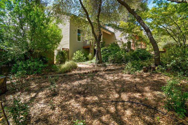 2547 Lakeridge Oaks Dr, El Dorado Hills, CA 95762