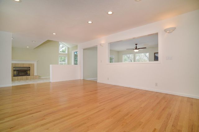 2547 Lakeridge Oaks Dr, El Dorado Hills, CA 95762