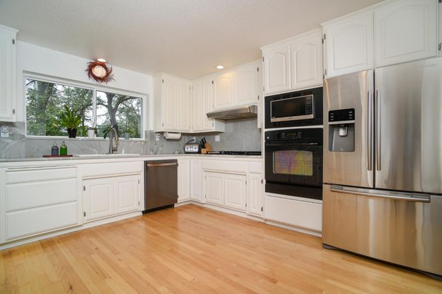2547 Lakeridge Oaks Dr, El Dorado Hills, CA 95762