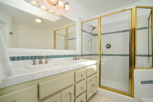 2547 Lakeridge Oaks Dr, El Dorado Hills, CA 95762