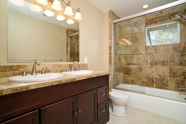 2547 Lakeridge Oaks Dr, El Dorado Hills, CA 95762