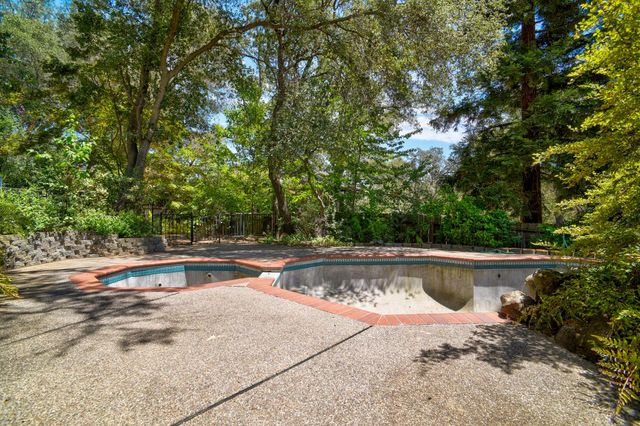 2547 Lakeridge Oaks Dr, El Dorado Hills, CA 95762