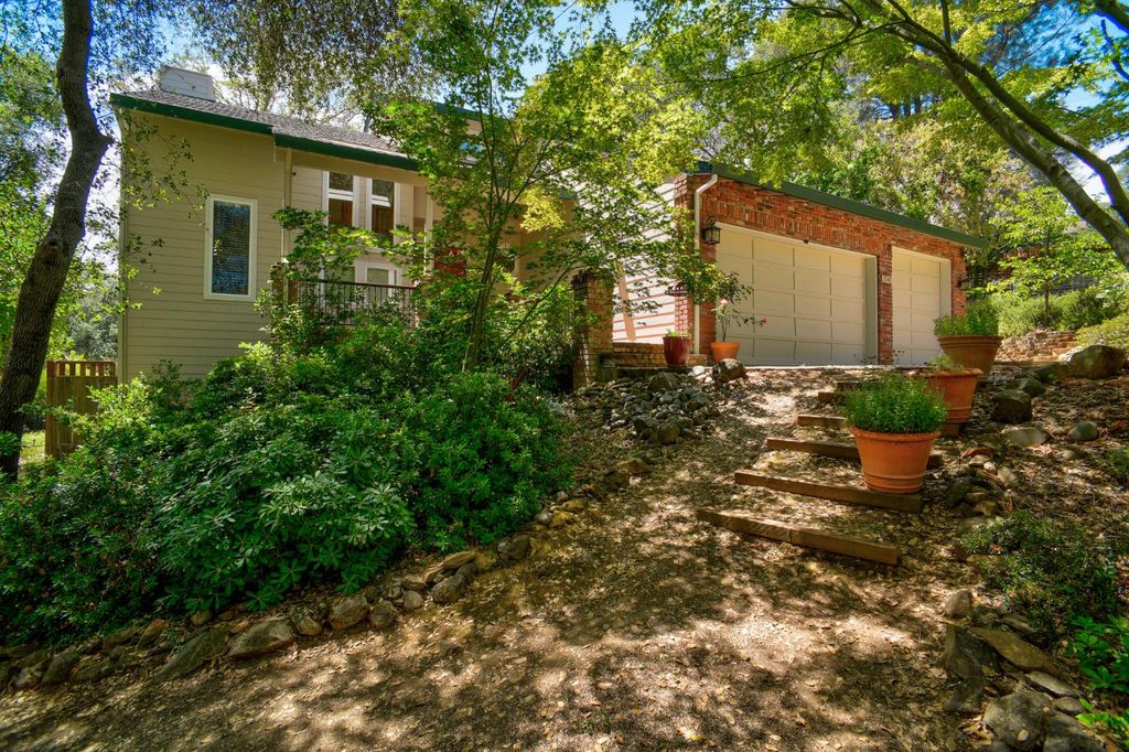2547 Lakeridge Oaks Dr, El Dorado Hills, CA 95762