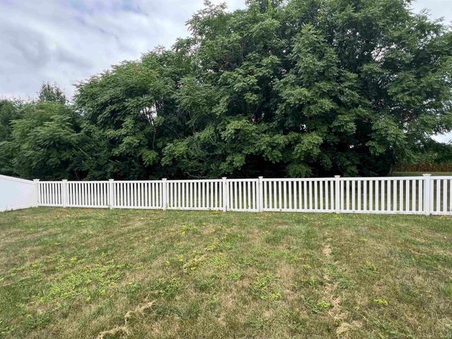 3158 CROOKED STICK Drive, Kokomo, IN 46902