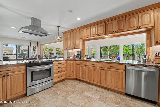 8324 Maunalani Place, Diamondhead, MS 39525